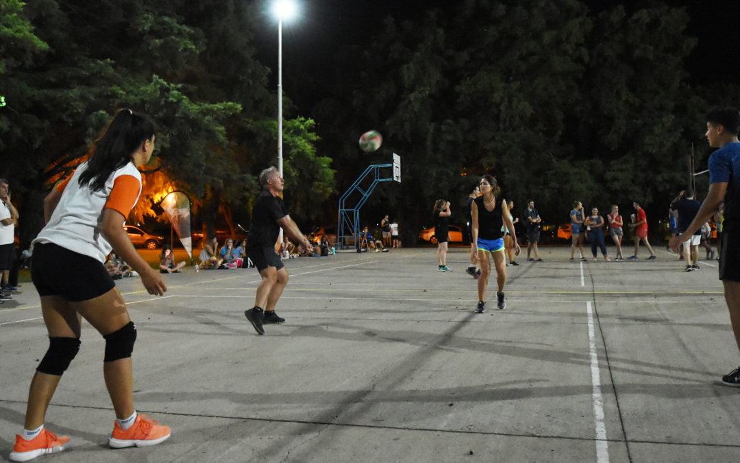 PRIMERA NOCHE DE VERANO VOLEY