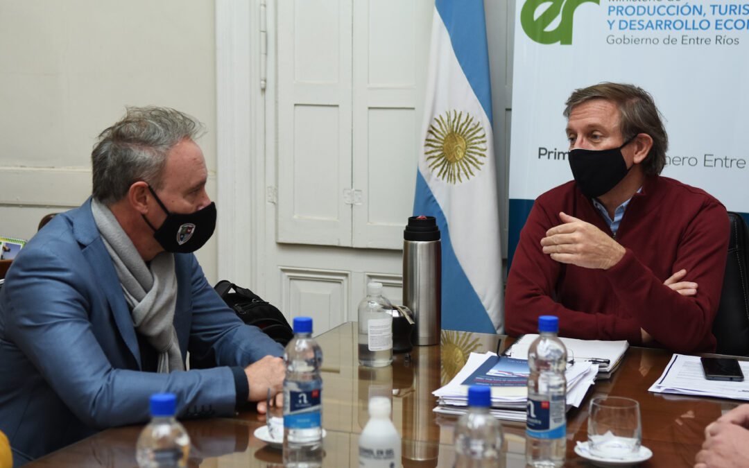 CON EL EJE EN LA ACTIVIDAD PRODUCTIVA INDUSTRIAL DE CRESPO, DARÍO SCHNEIDER SE REUNIÓ CON EL MINISTRO BAHILLO