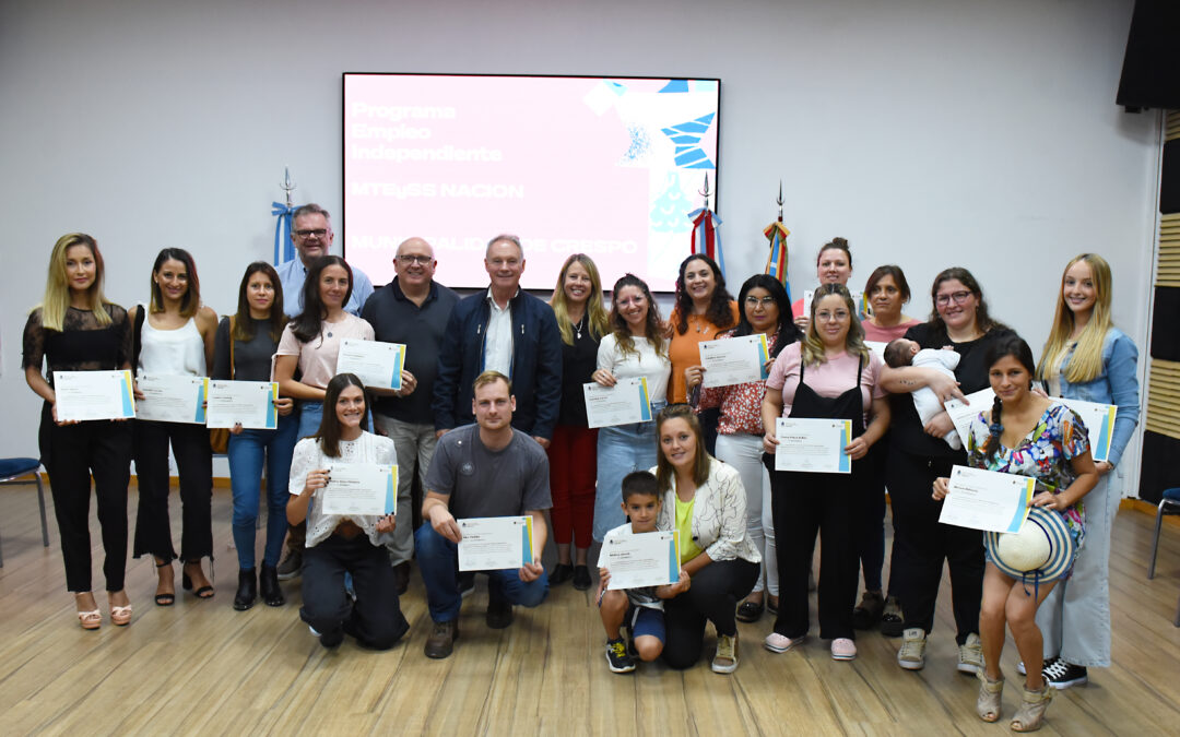 16 emprendedores recibieron su certificación por EL CURSO DE GESTIÓN EMPRESARIAL