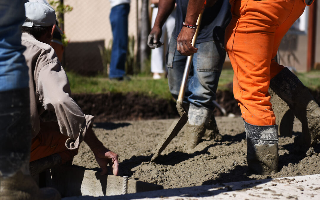 SUMAMOS OTRA CUADRA DE PAVIMENTO A LA TRAMA VIAL DEL BARRIO AZUL