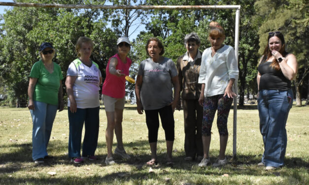 LOS ADULTOS MAYORES DISFRUTAN Y CONTAGIAN SU ENERGÍA EN LA COLONIA DE VACACIONES municipal