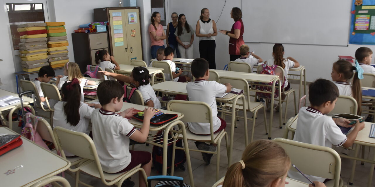 UNA CIUDAD AL SERVICIO DE LA EDUCACIÓN, COMO APORTE PARA EL DESARROLLO Y EL PROGRESO DE LAS PERSONAS